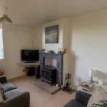 Drigg Cottage, Cosy Retreat With Log Burner & Garden