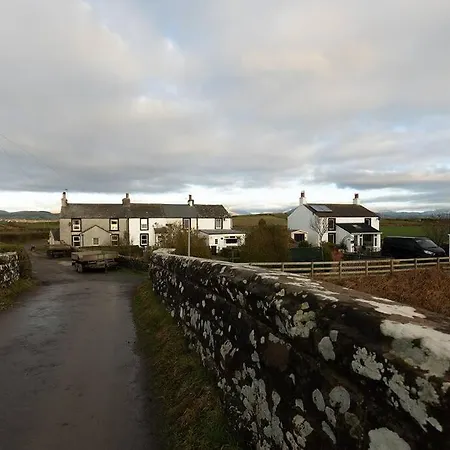 Casa vacanze Escape To Our Cosy With Log Burner In Drigg, District *