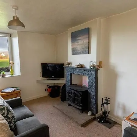 Escape To Our Cosy With Log Burner In Drigg, District Casa vacanze